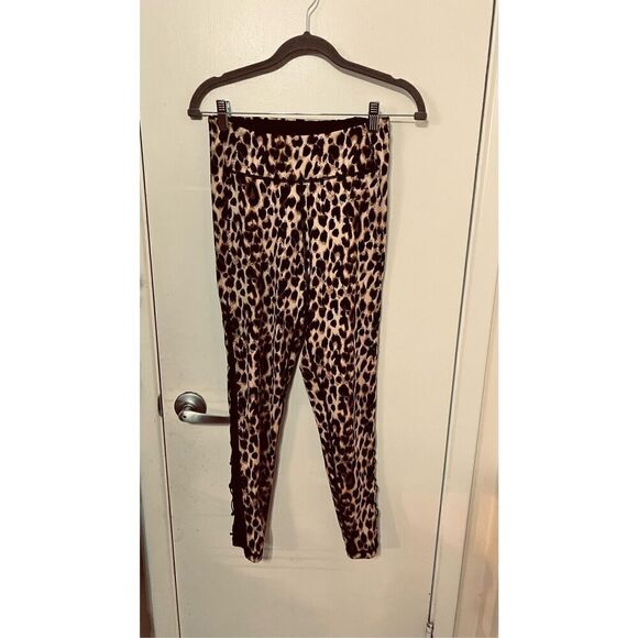 Victoria's Secret Leopard Print Leggings Netted Ankle Size S - Picture 1 of 9